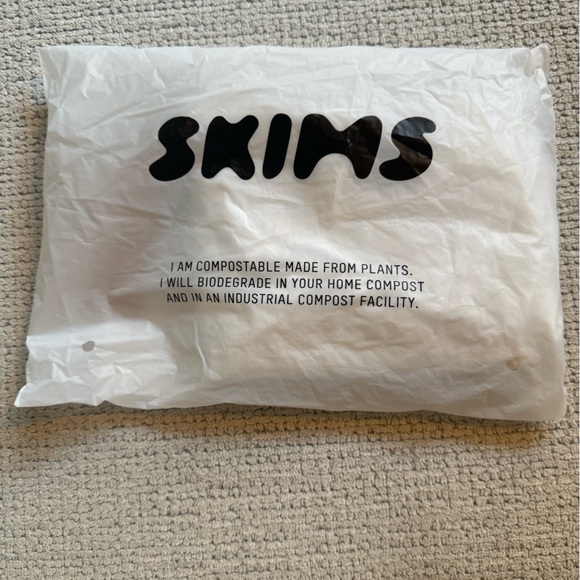 SKIMS everybody lace slip dress - Picture 2 of 3